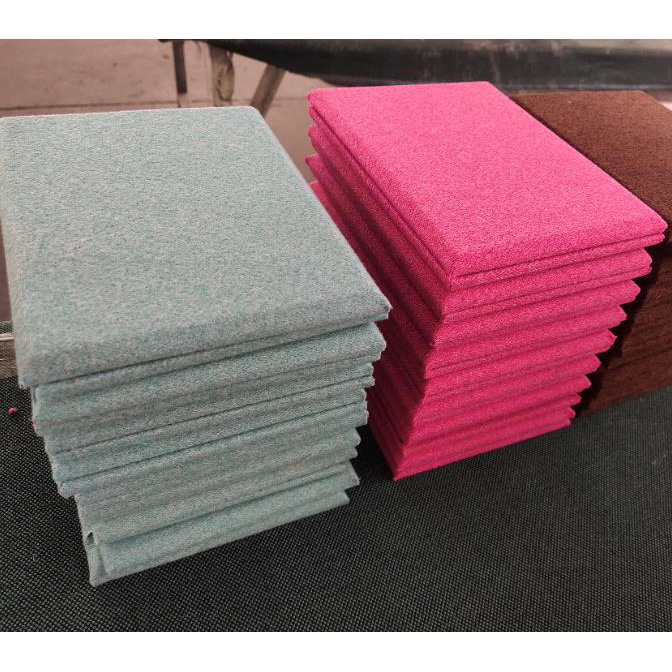 Varför ska du välja akustiskt tyg med glasfiber för ett tystare offentligt utrymme?